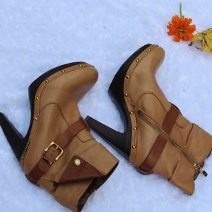 BCBGeneration Leather Meesa Ankle Booties sz 8